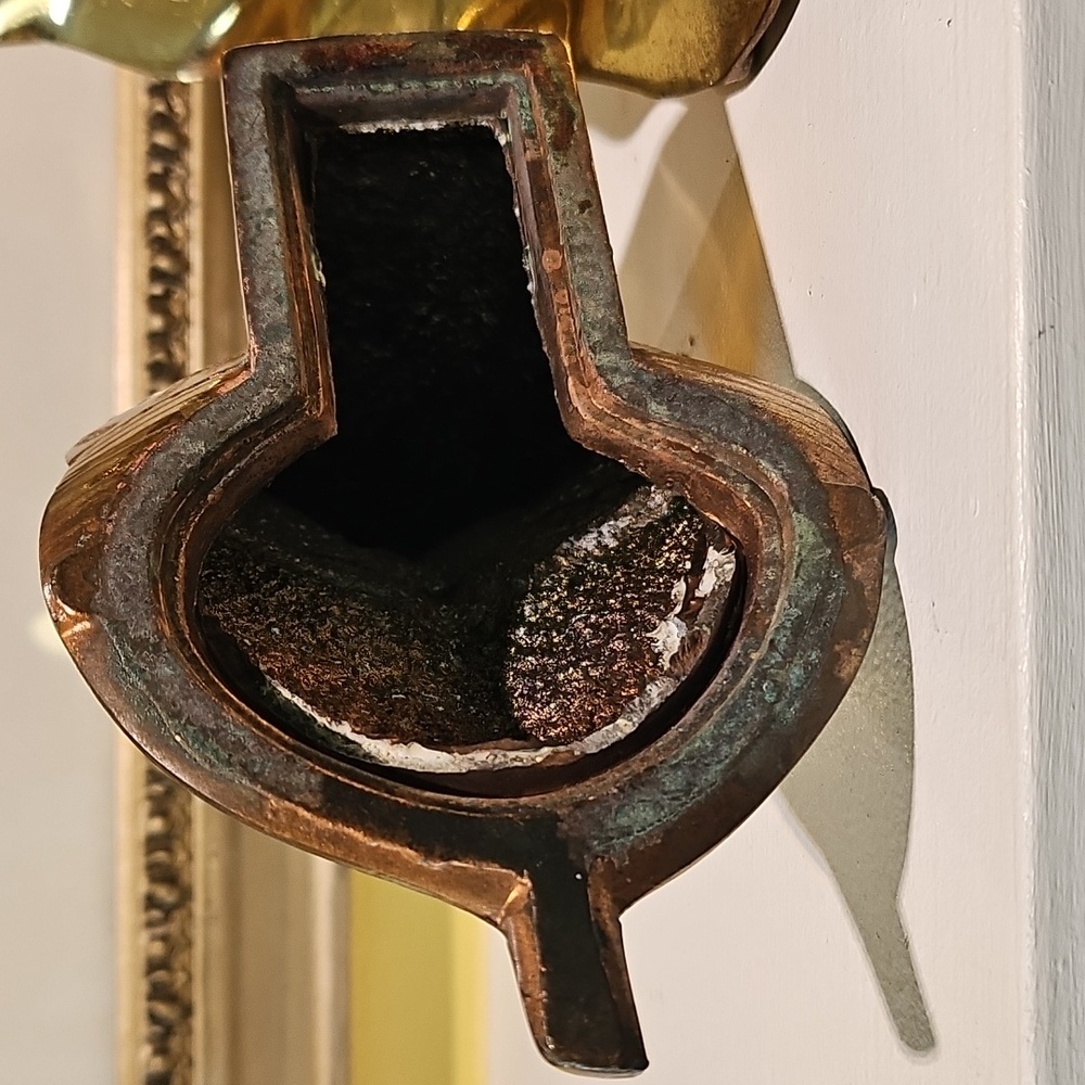 Brass Overlay Scrolled Feathers Bookends 2 - Picture 4 of 8